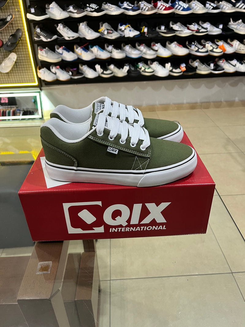 Tênis QIX ALAN MESQUITA OLIVA/BRANCO